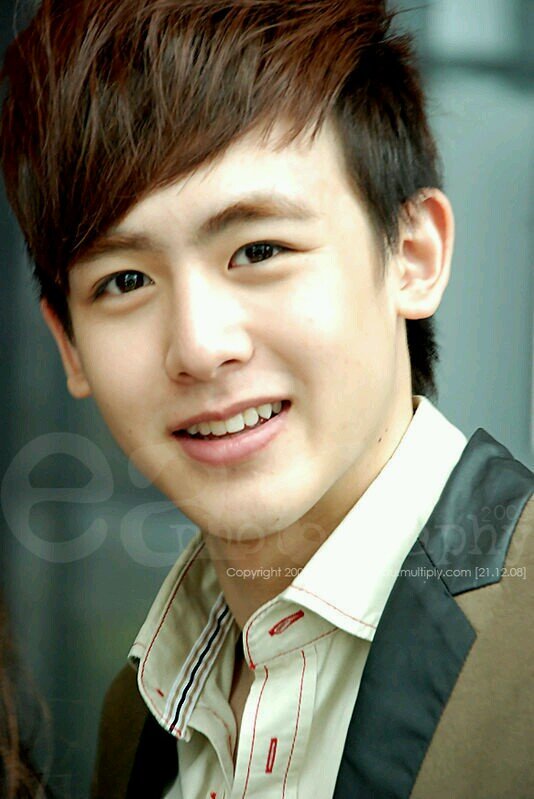 Nichkhun Buck Horvejkul|24 June 1988|Wgl w/ @ViccieMouse_