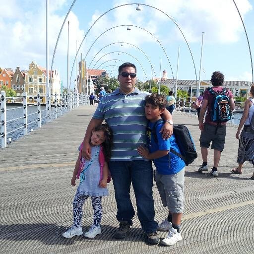 RonyQG's profile picture. 28 de marzo