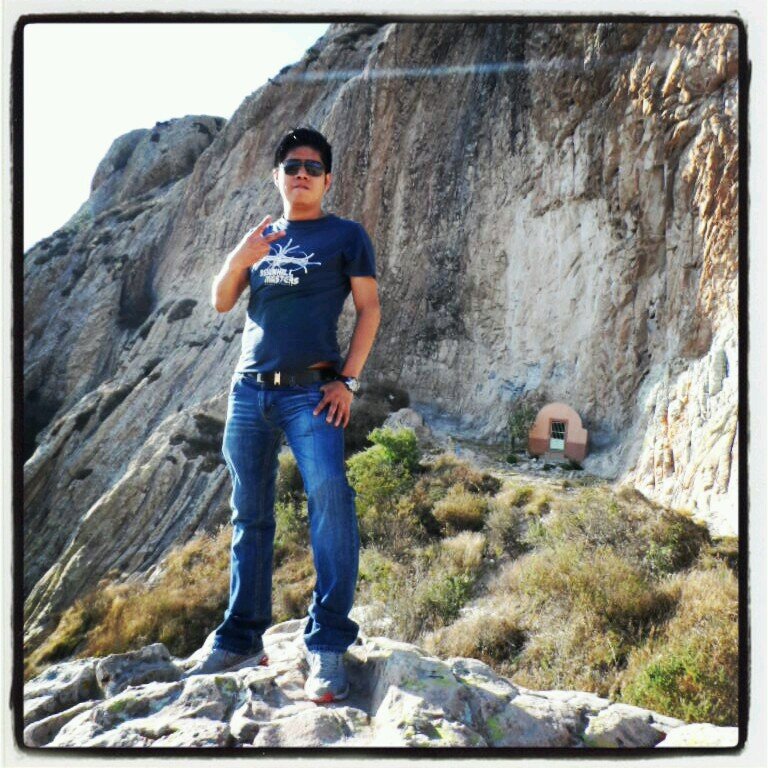 Gamer por naturaleza, Geek por vocación, Rebel por convicción y Aventurero de Corazón...