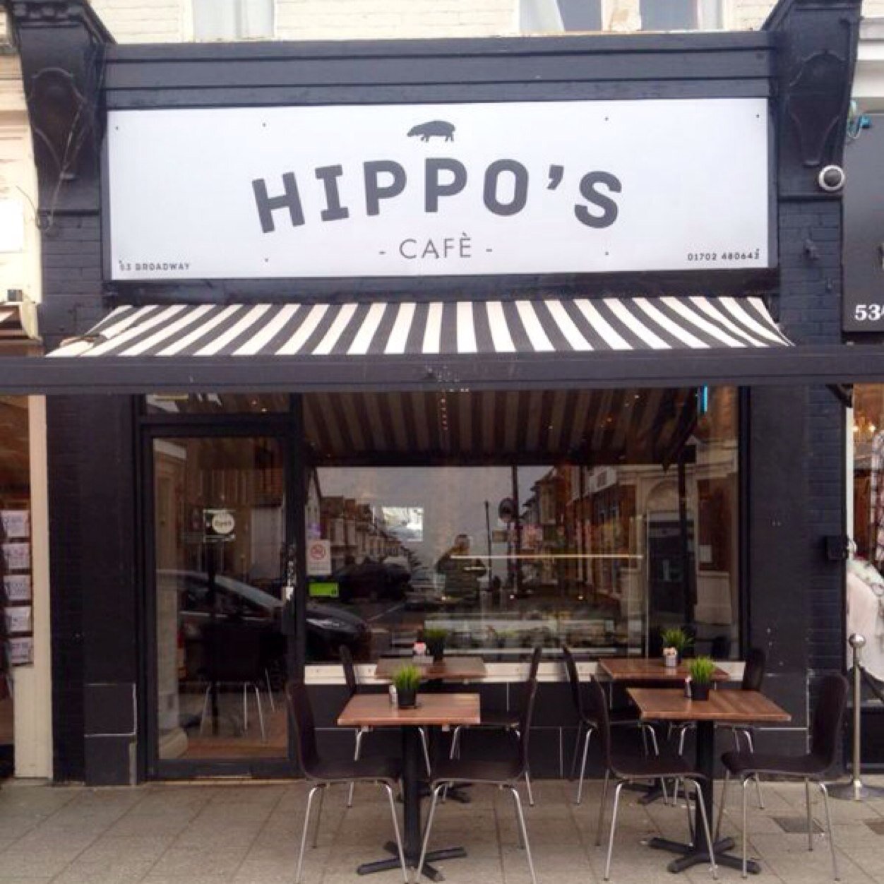Situated: 53a Broadway Leigh-on-Sea SS9 1PA 01702 480643