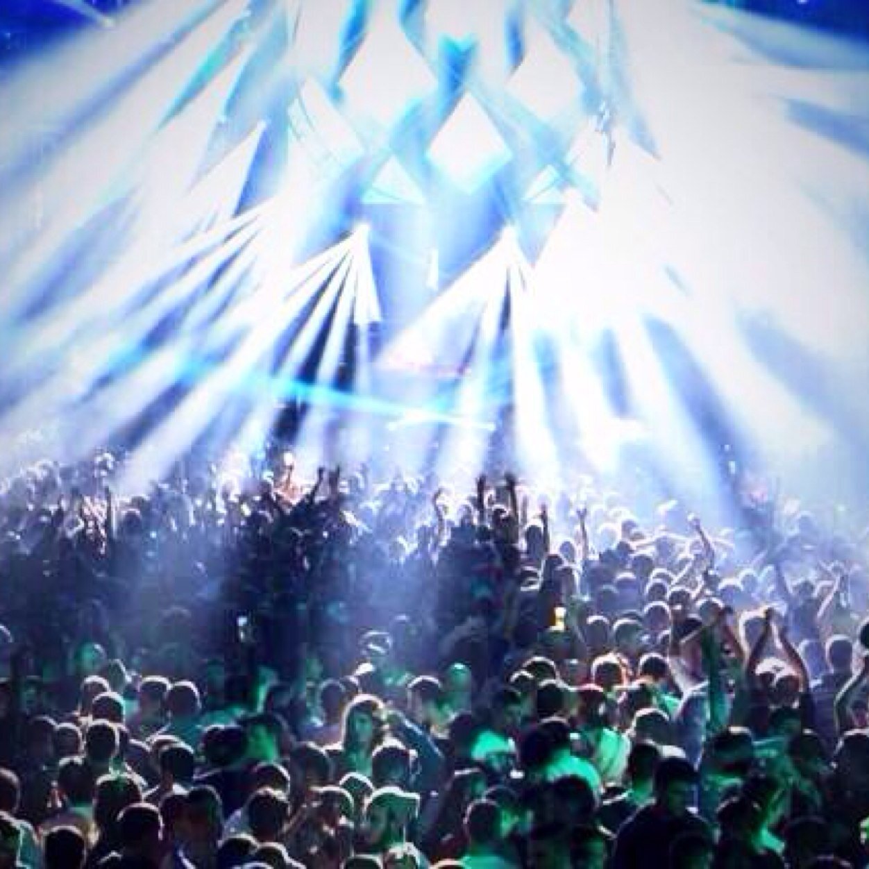 ¿Los mejores festivales de verano que se realicen en la capital? Consigue tus entradas!! +INFO X MD o WA