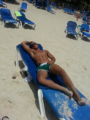 Vive, sueña, sonrrie, se feliz,vive la vida.. Disfruta el momento