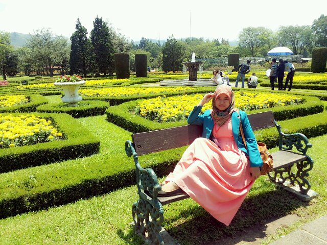 ayudwiyan's profile picture. I was a girl of two siblings...I was born in the city of Indramayu and continue live in town of Anyer...Thanks :)