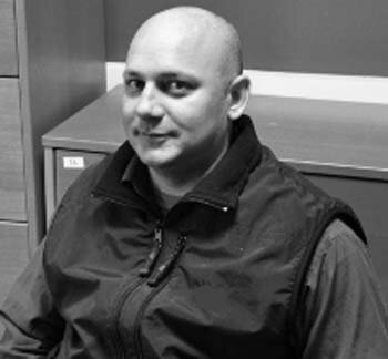 Spinal injured since 1993, Mobility Advisor for RGK Wheelchairs, Love the outdoor life, scuba diving, quad biking, flying model planes & helis