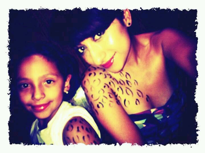 KarlaRosa97's profile picture. 