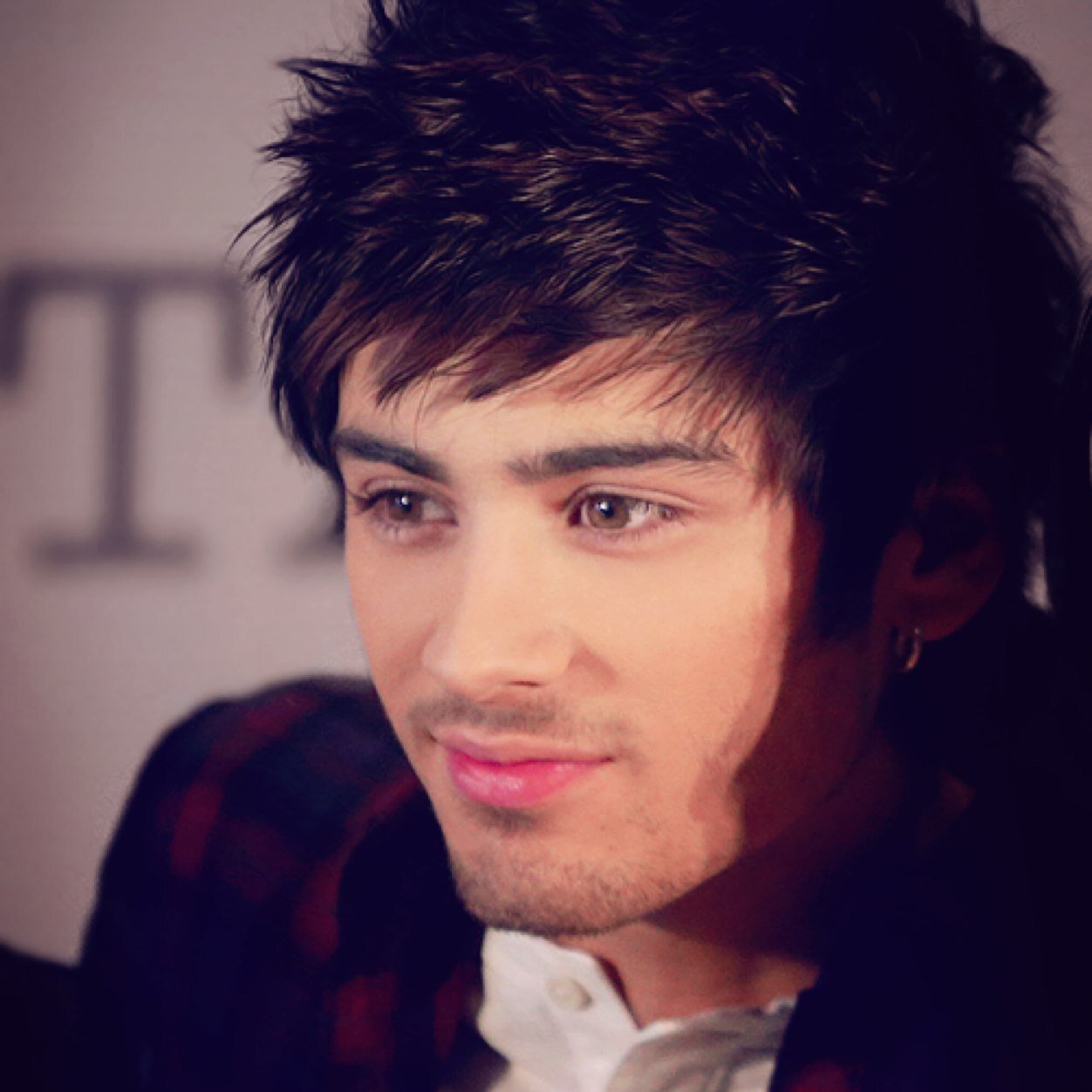 please follow @alltimeharryx and ask for a follow back :)