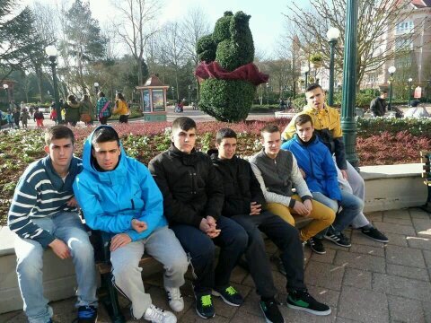 pabloferped's profile picture. Muere por tu país, yo viviré por el mío.