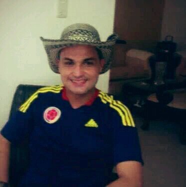 raanceji's profile picture. estudiante de ing civil pin: 20C3600B whastapp 3134542926