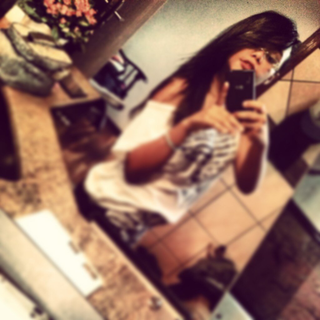Di Skate Eu Vim, Di Skate eu vou..é Desse jeito que eu sou é oque Tenho ,é o que quero, é o que eu sei, é o que faço Meu Estilo de Vida..♫♪ Love Sk8..♥ ('CBJR!♥