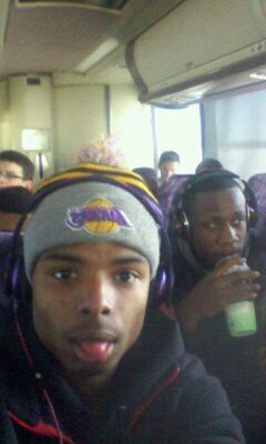 CloutCaptain's profile picture. too much clout that I got a clout shop♣