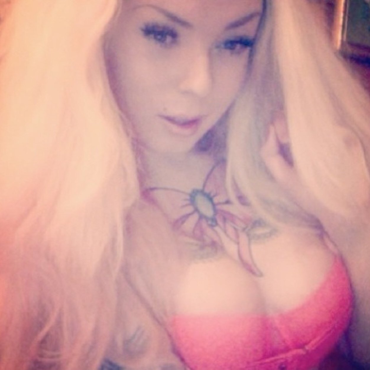 I'm sweet as vanilla but can be cold as ice. Watch out! ~Princess in my head~ Maria 3•11•14 {RP/FL}