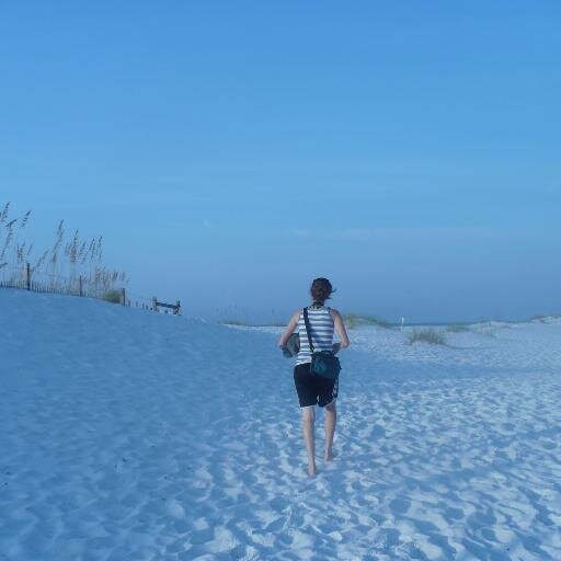 Hanson8046's profile picture. Alter ego of @mchanson714; I do her fibbing or novels.My paperbacks & Kindles R @ http://t.co/dOlhqxzJsT eBooks (incl FREE) @ http://t.co/Kn4XfgmLP4 Author Pg @