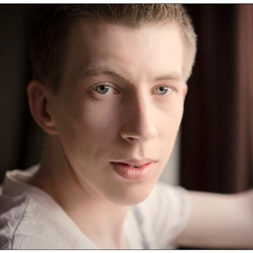 Model and Actor Based on the East Coast of Canada
http://t.co/8f39DO4R92