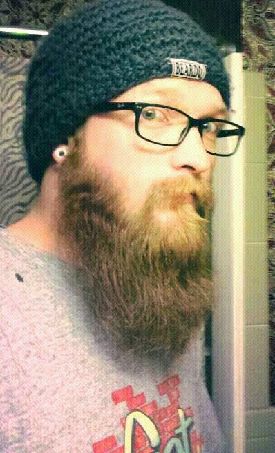 just love to social networking,News,music,family,friends,xbox360,and life