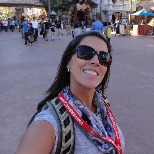 LuanaBBeck's profile picture. 