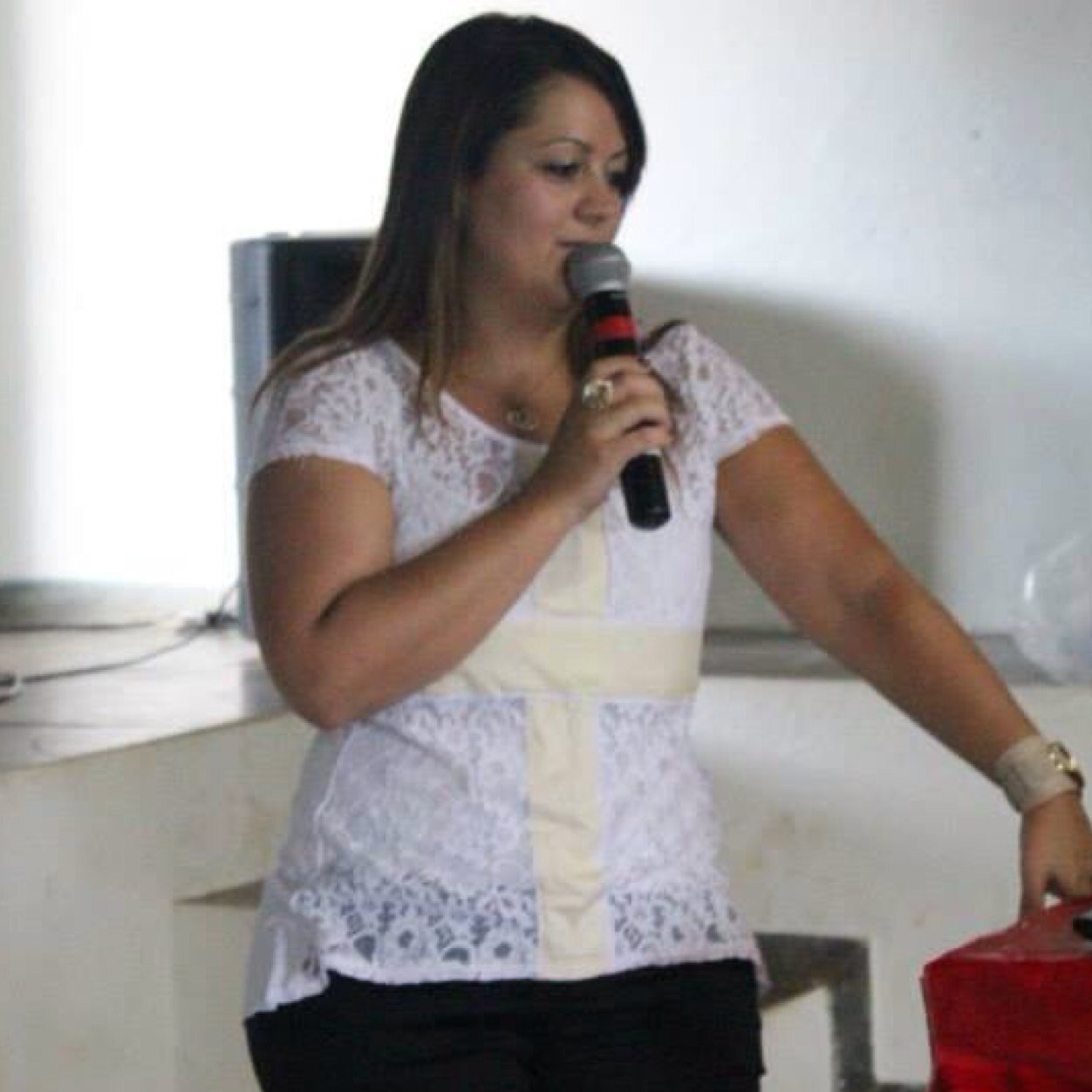 Líder na igreja Mema, Mãe de 2 filhos e de discípulos apaixonados pelo Senhor Jesus.