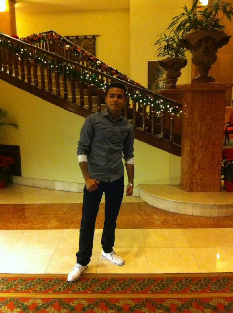 000elmer's profile picture. 