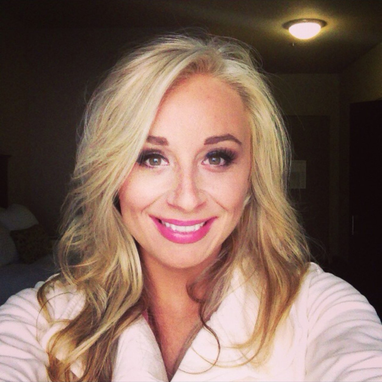 Nursing student, love God, riding horses, fishing, fourwheeling, and country music!