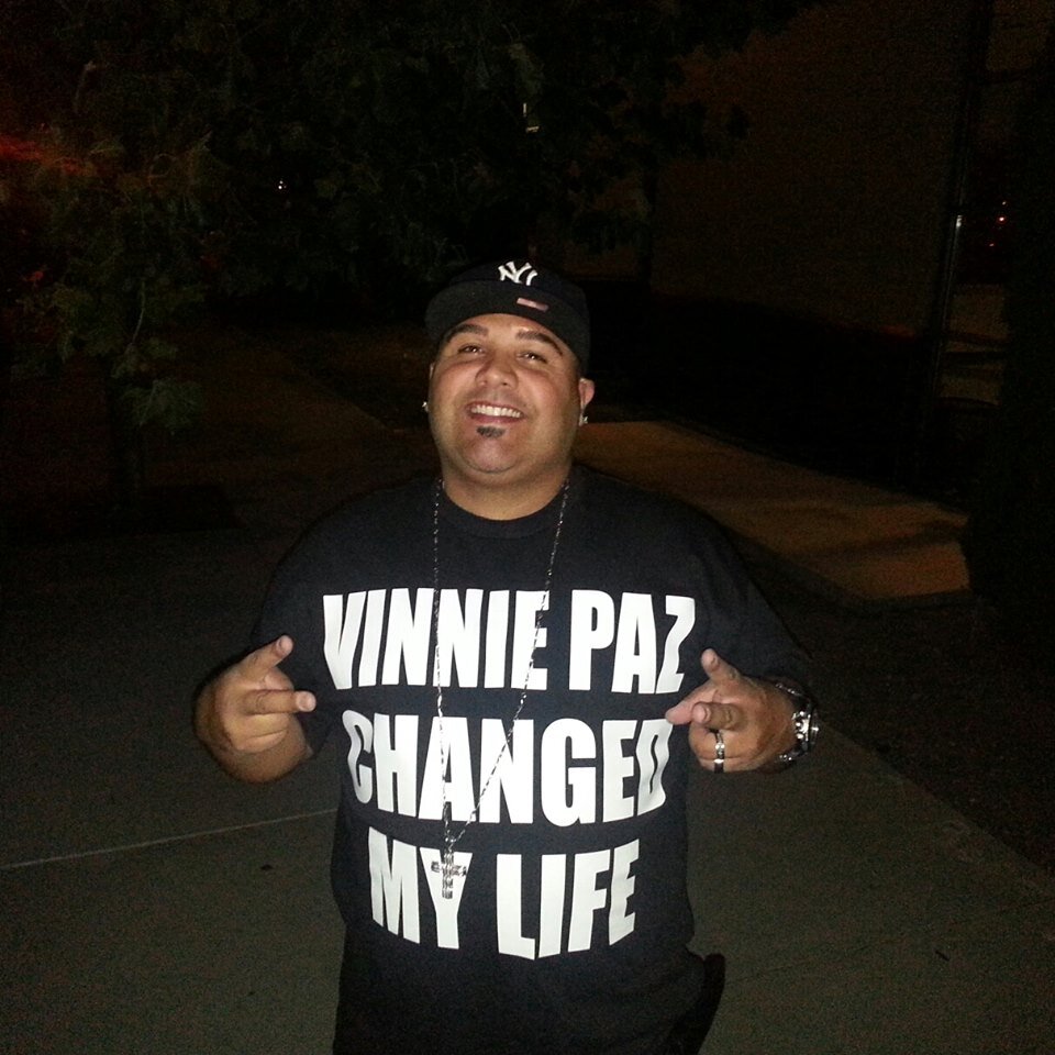 Love God, love helping people and I love boxing... JUST LOVE ME AND FOLLOW..........