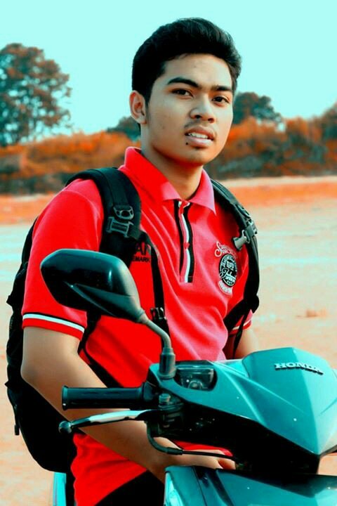 ilhammbong's profile picture. papa syafi'i