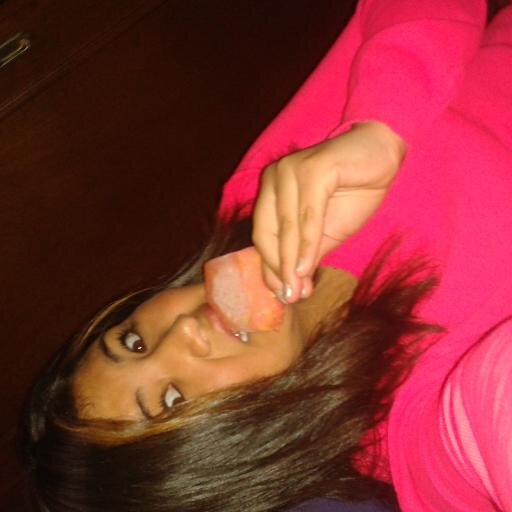 me encanta salir a fiestas y a lugares me encanta divertirme