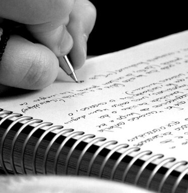 Scrivetemi in dm tutto ciò che vi passa per la testa, verrà pubblicato in forma anonima.