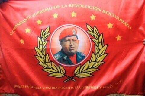Fiel Creyente de Dios, Chavista, radical de mente, cuerpo, alma y corazón, Ing. en gas UBV, TSU electrónica, Mcbo #TROPA, al servicio de Dios y mi país