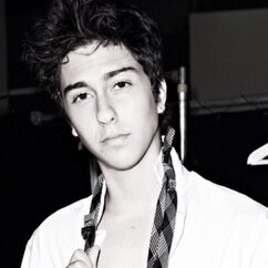 Be happy for this moment. This moment is your life. || Unclaimed demigod || Australian || 17 ||