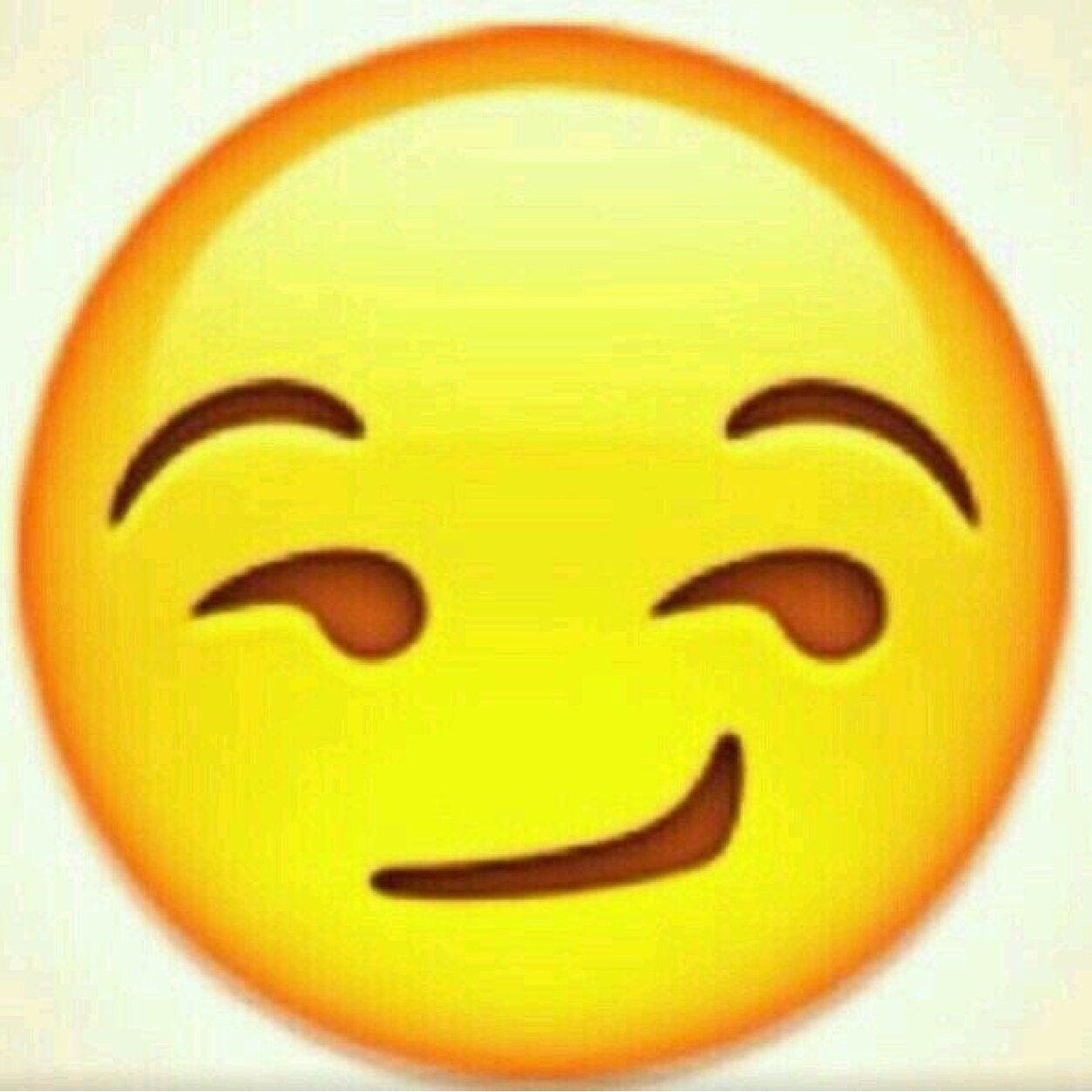 Si la persona que te gusta sonríe mientras mira su celular ¡No te preocupes! Seguro está leyendo mis tuits.