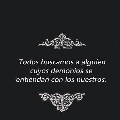 busco ser muy diferente & Divirgente  creo en el  presente , pero a veces voy a pasos de gigante no por ambicion si no por mis ganas de salir adelante.