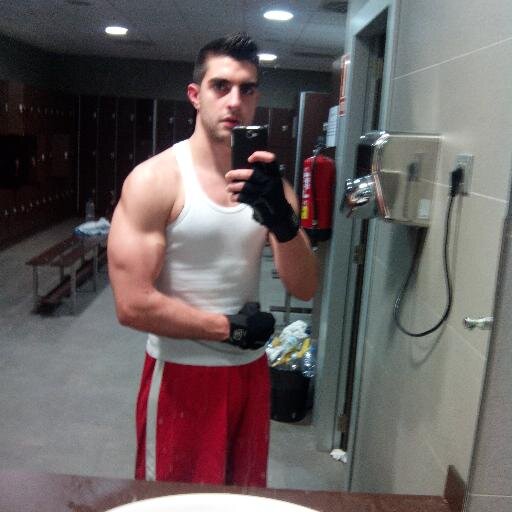 fast3r1991's profile picture. no pierdas el tiempo x las personas que no t dan nada abrele los brazos a los q les preocupas