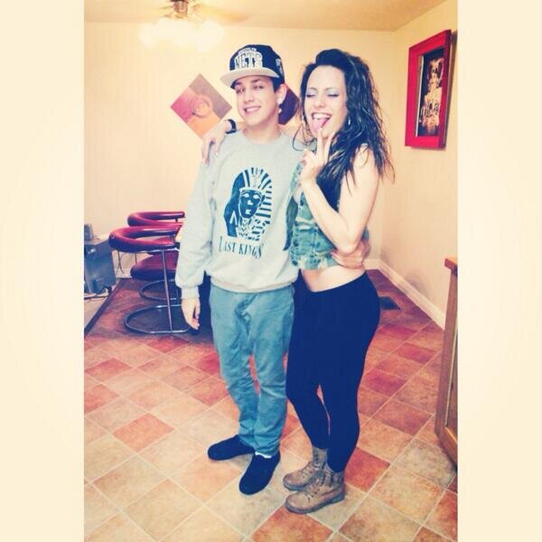 CatanelaA's profile picture. 