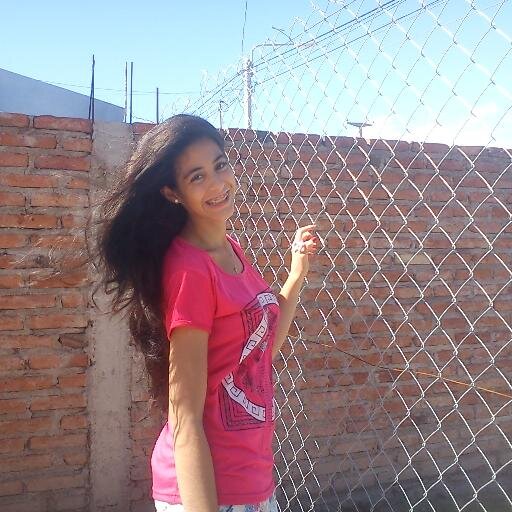 MicaPlaters's profile picture. Cuando el amor no es locura, no es amor.
El amor por Boca no se explica, no se ve ni se toca, solo se siente por que esta bien adentro del corazon ;)