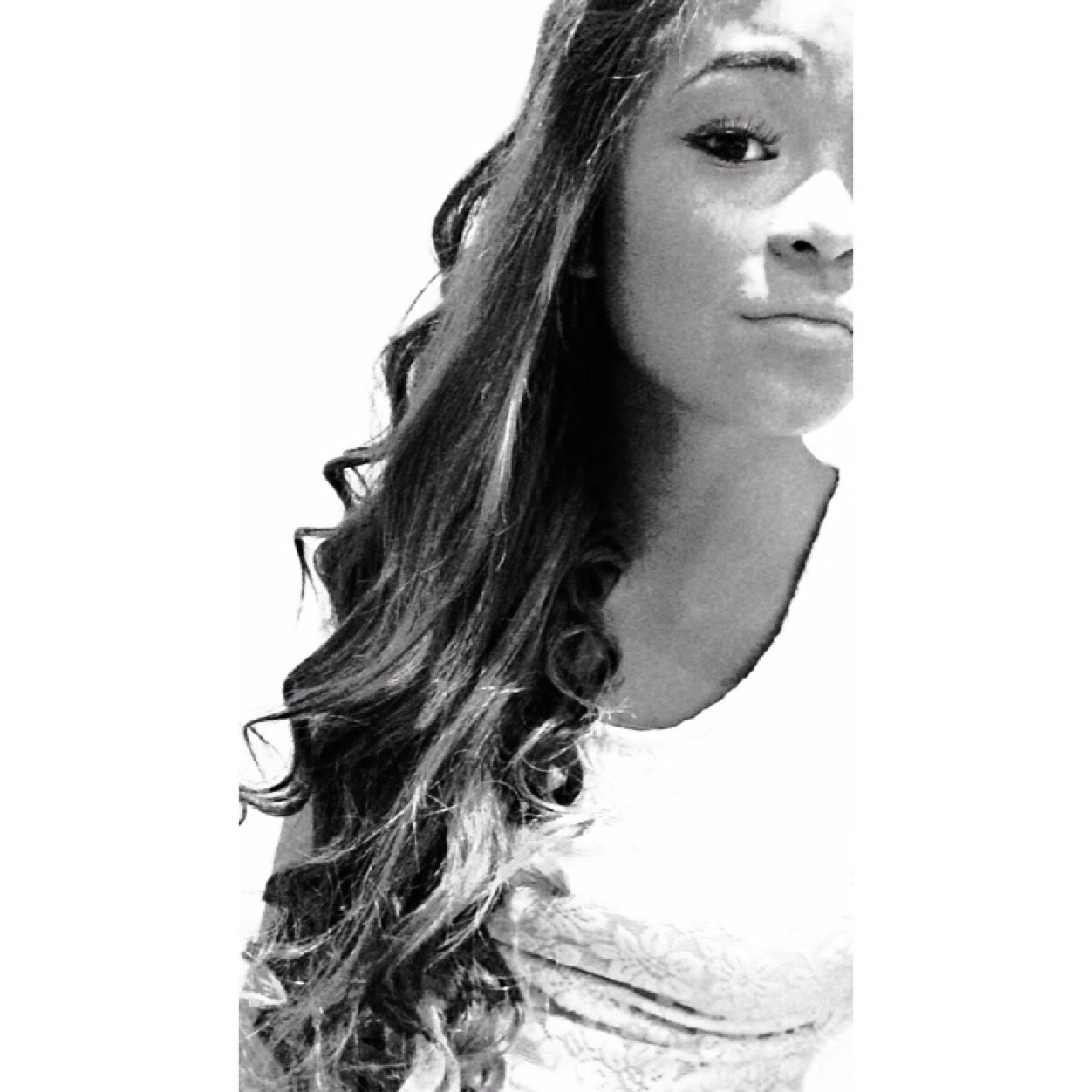 Follow me on insta please @Emma_tsr