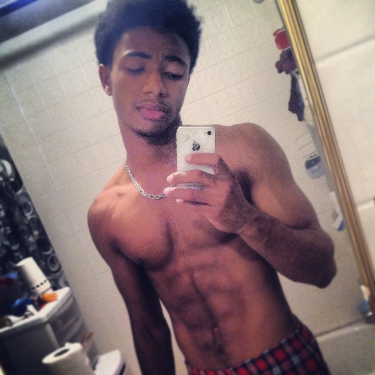 Koby--15. ! Viking athlete ! . Follow Me And Dont Follow 2 UnFollow. :) #88 / #12 Instagram : x_lokoxdinero24