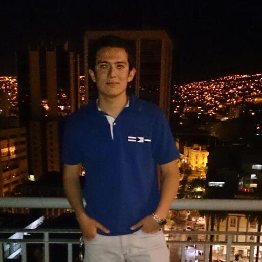 “Busco la felicidad por sobre todo, Quiero a mi gente con  pasión, me gusta el deporte y la buena mesa.