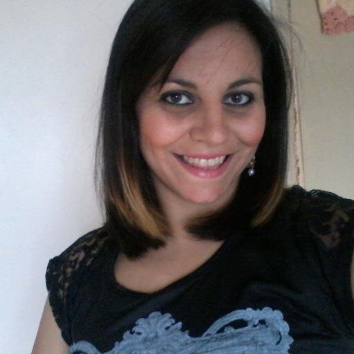 Adoro ouvir musica..e curtir minha princeza ..Luana....