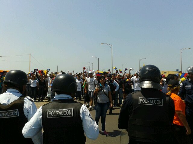 amante de los deportes, ingeniero químico, Venezolano opositor 100%. #Resistencia.