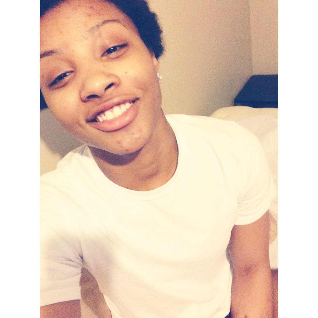 College Sophomore ; Female Student-Athlete ; All-American #TrackNation IG: respectmy_spikes