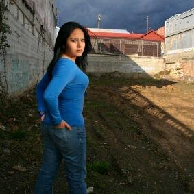 Arquitecta, madre soltera, amante del fashion. Mi hijo es el centro de mi vida, por eso le busco un padre...