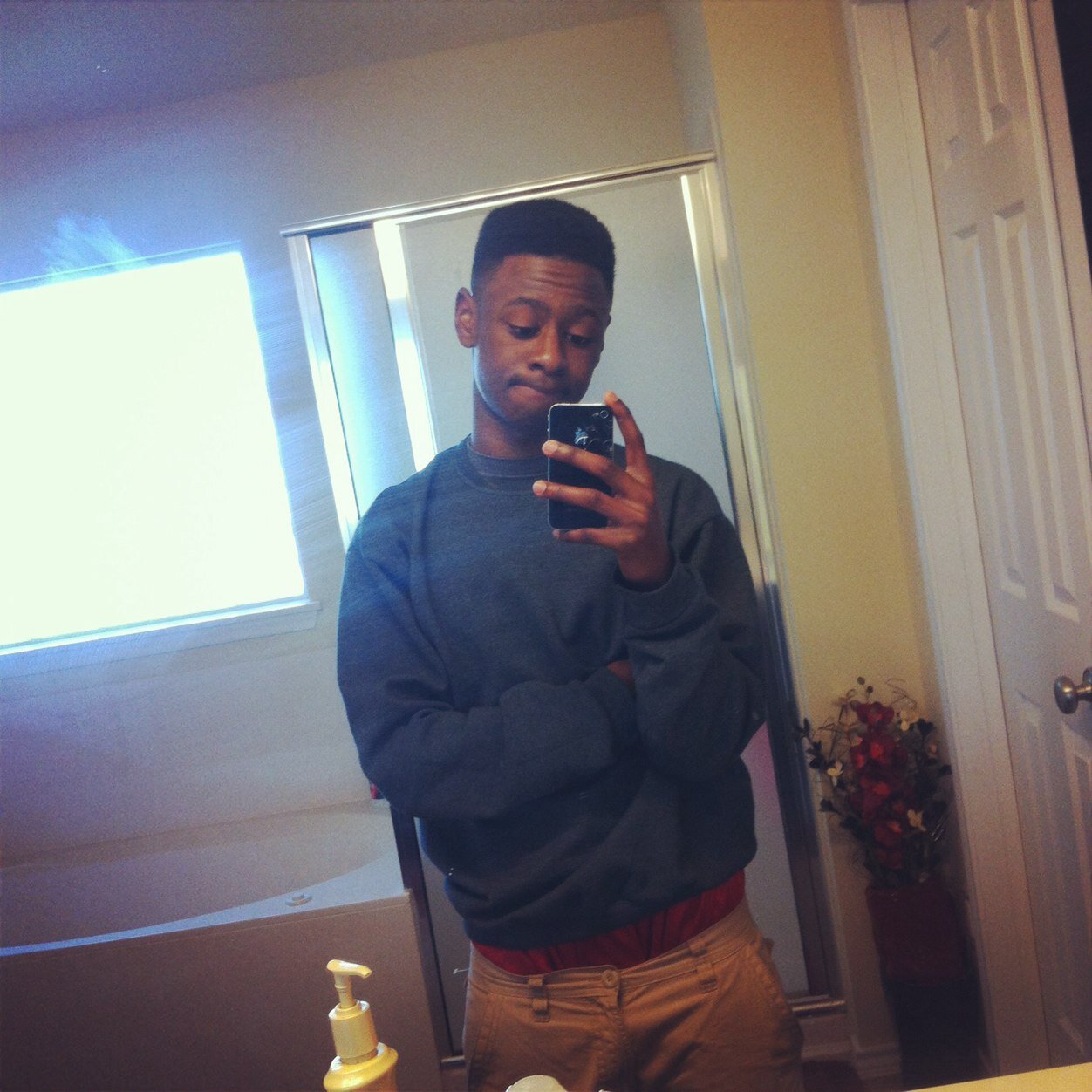 god first
family second 
football is my life 
NFL Bound,
eat or get ate!