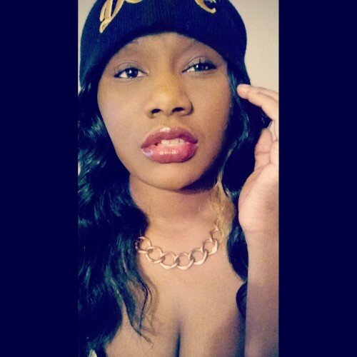 Name : Reayna R. Giles Age : 20 ❤️ B~day : 08/30/1993 Relationship : single