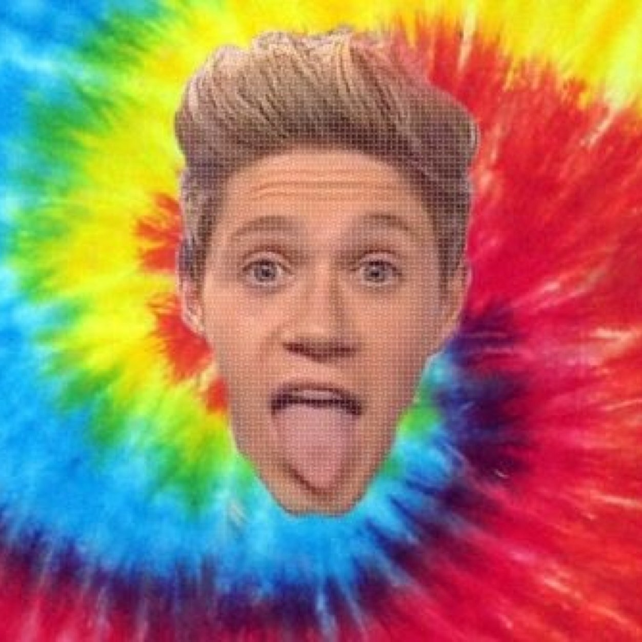 Follow @craicahemmings_  pls