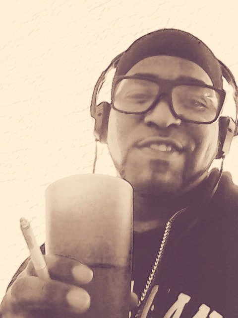 [BMI SongWriter], [TuneCore Artist], [Public Figure] [Beach Boi Crook Ent.] (Sound Exchange) For All Paid Shows/Features/Hst:Crookdogggcapon3biz@gmail.com