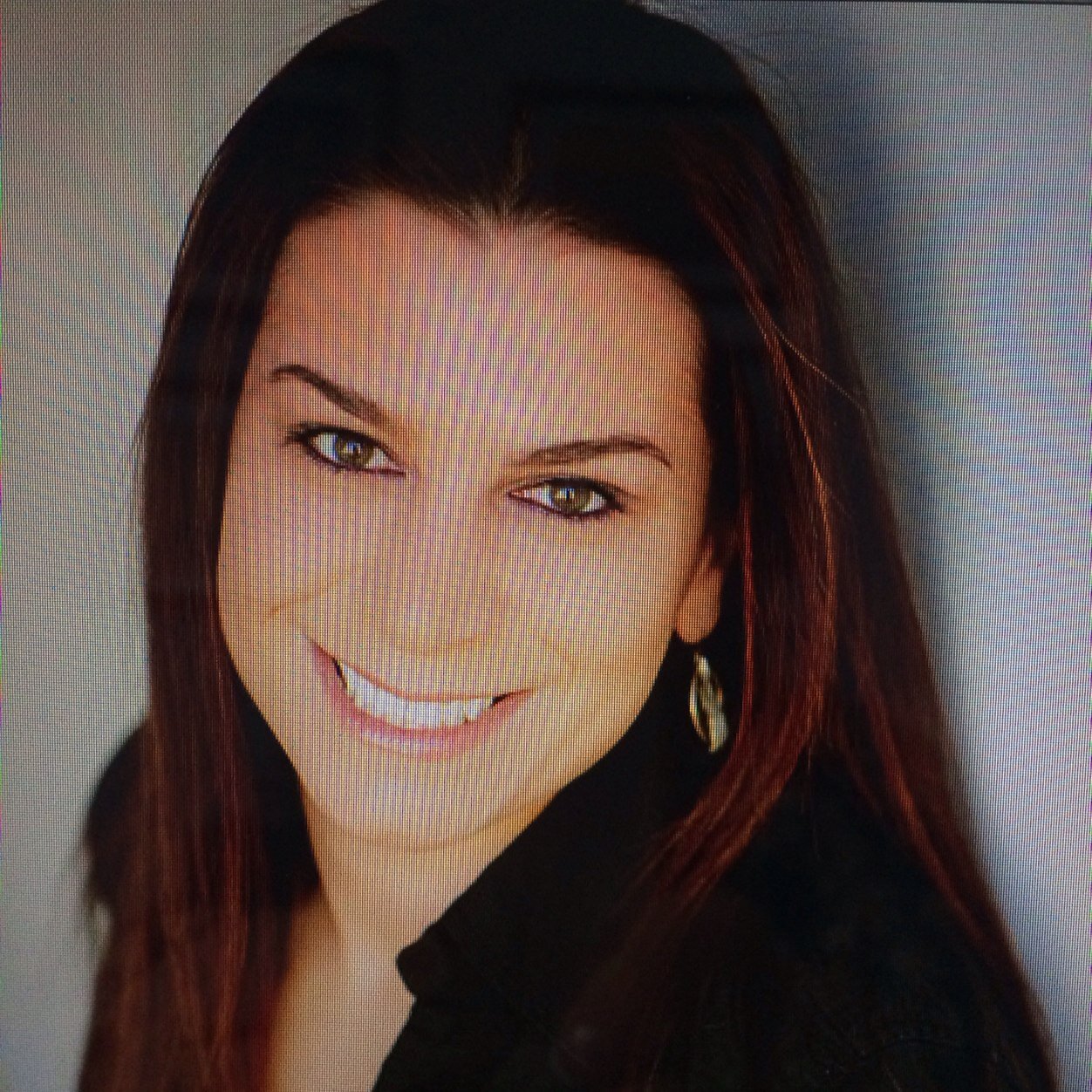 DefneCandir's profile picture. 