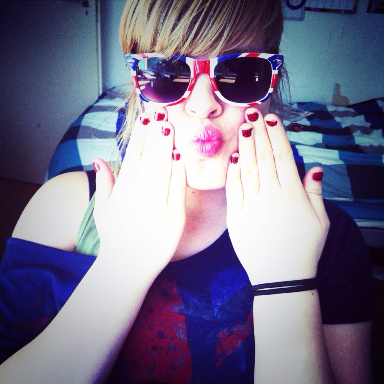 miekepost1998's profile picture. Keep smyling you are beatiful