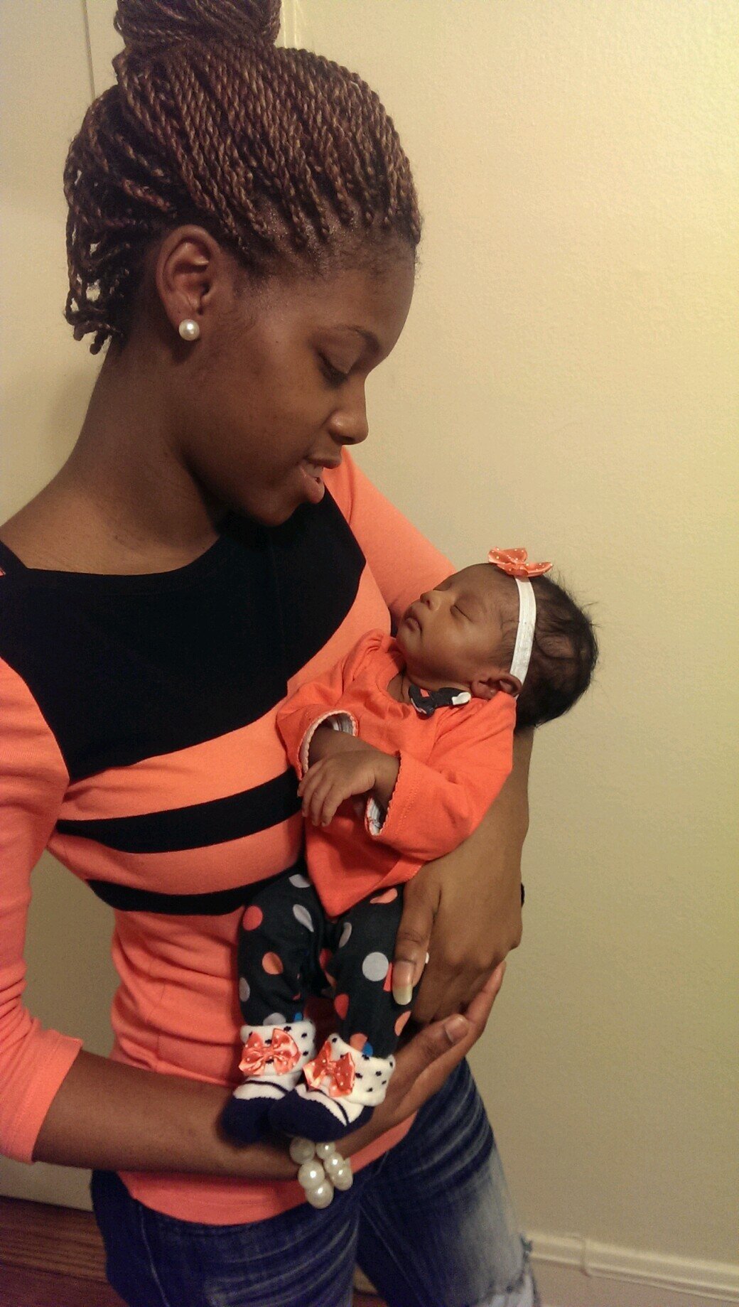 Loving my lil LIMA BEaN 3/9/14 she a be here!!!! My Lil Love BugG..!! can't wait to see her!!!