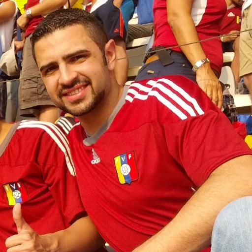 Lic. en Geogrfía UCV, Músico, Percusionista, Productor Musical, 100 % Venezolano, Emprendedor y Trabajador.