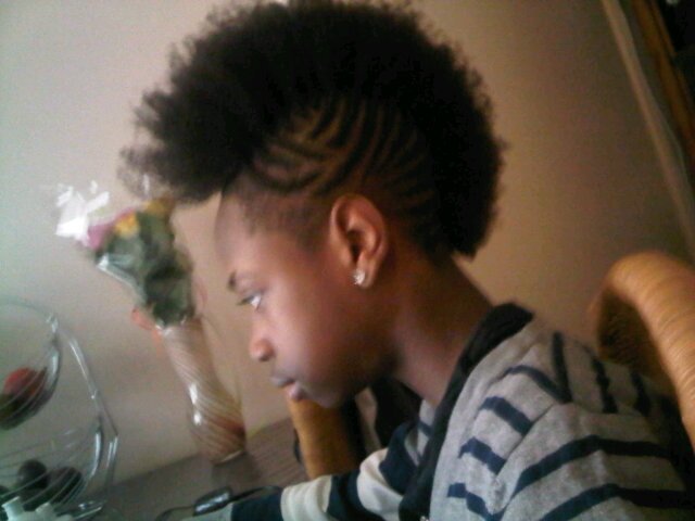 Montell_W's profile picture. ♥ VNC 2C Drumming beatbox Soccer LOVE MUSIC