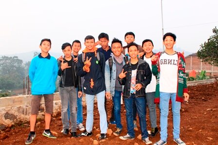 Saung Kolot Sisi Cikapundung